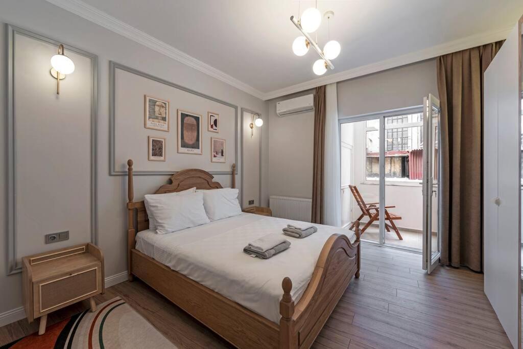 Classic Beauty Stylish And Modernized In Area