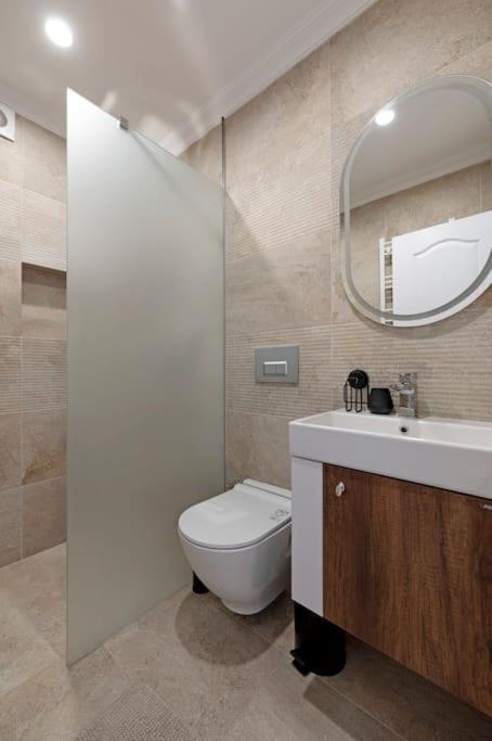 Daire Classic Beauty Stylish And Modernized In Area İstanbul